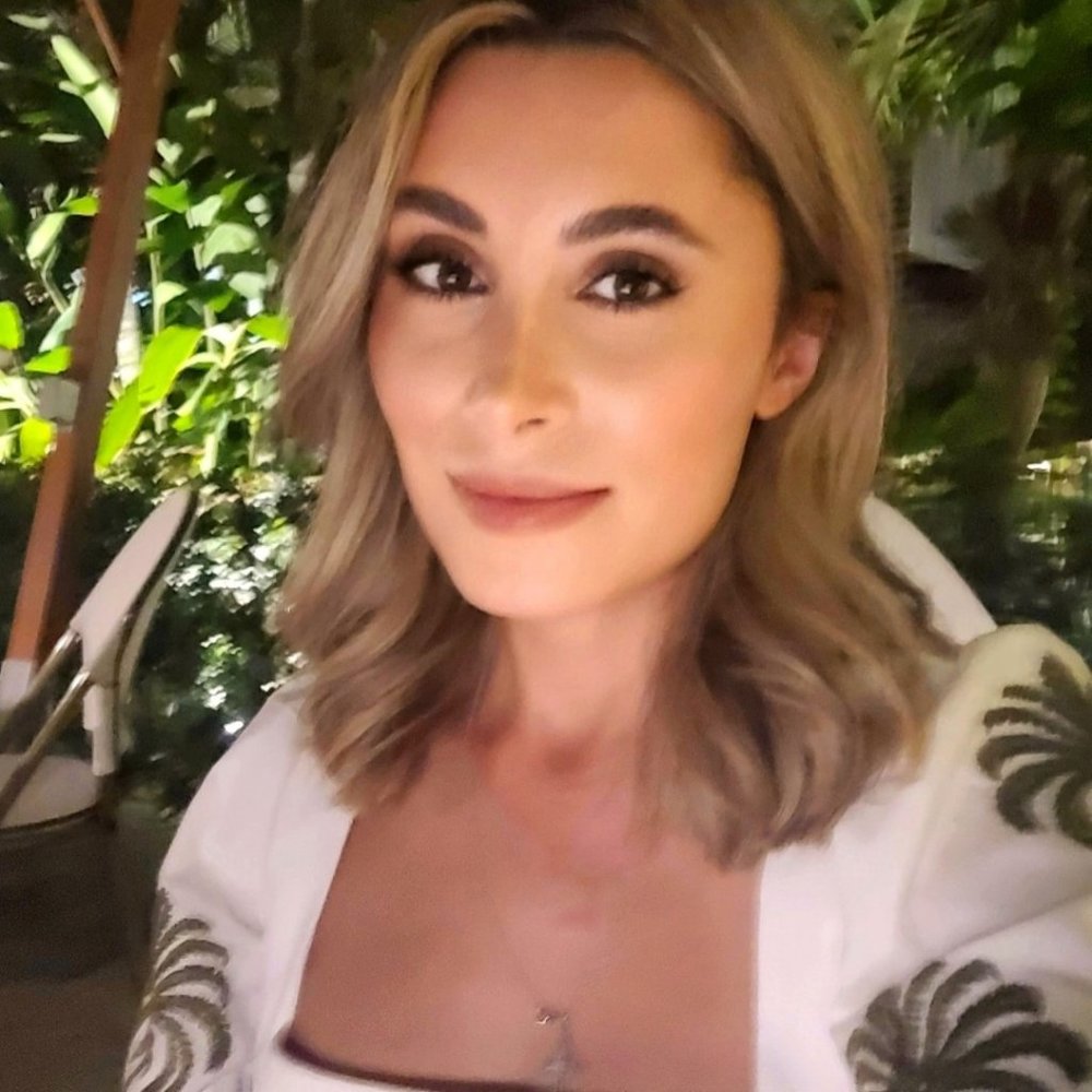 Meet your Posher, Cherie